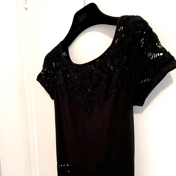 New Bebe Black Bodycon Black Dress with short Sleeves and cut out details - Picture 9 of 9